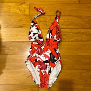 NWT Vince Camuto one piece swimsuit